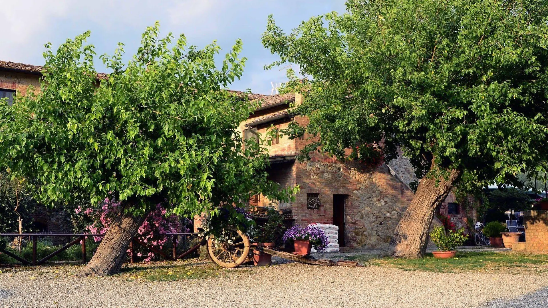 Casa Di Campagna In Toscana Sovicille Casa de Campo